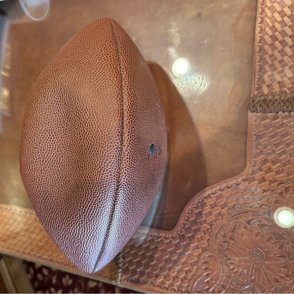 San Francisco 49ers Football Limited Edition 20,000 Series M - Picture 7 of 7